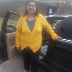 Meet your Posher, Mayola